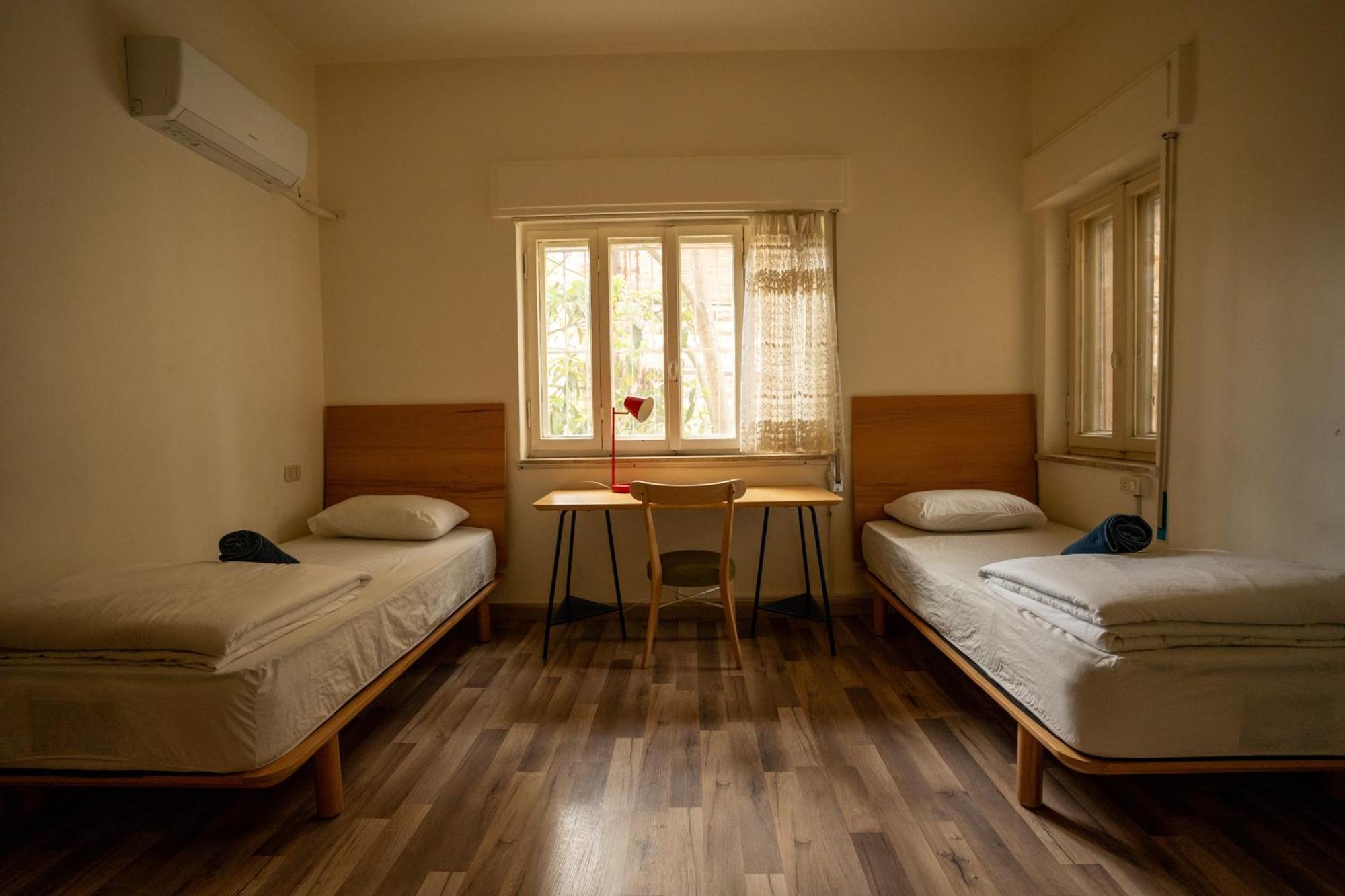 Battuta Hostel Амман Номер фото