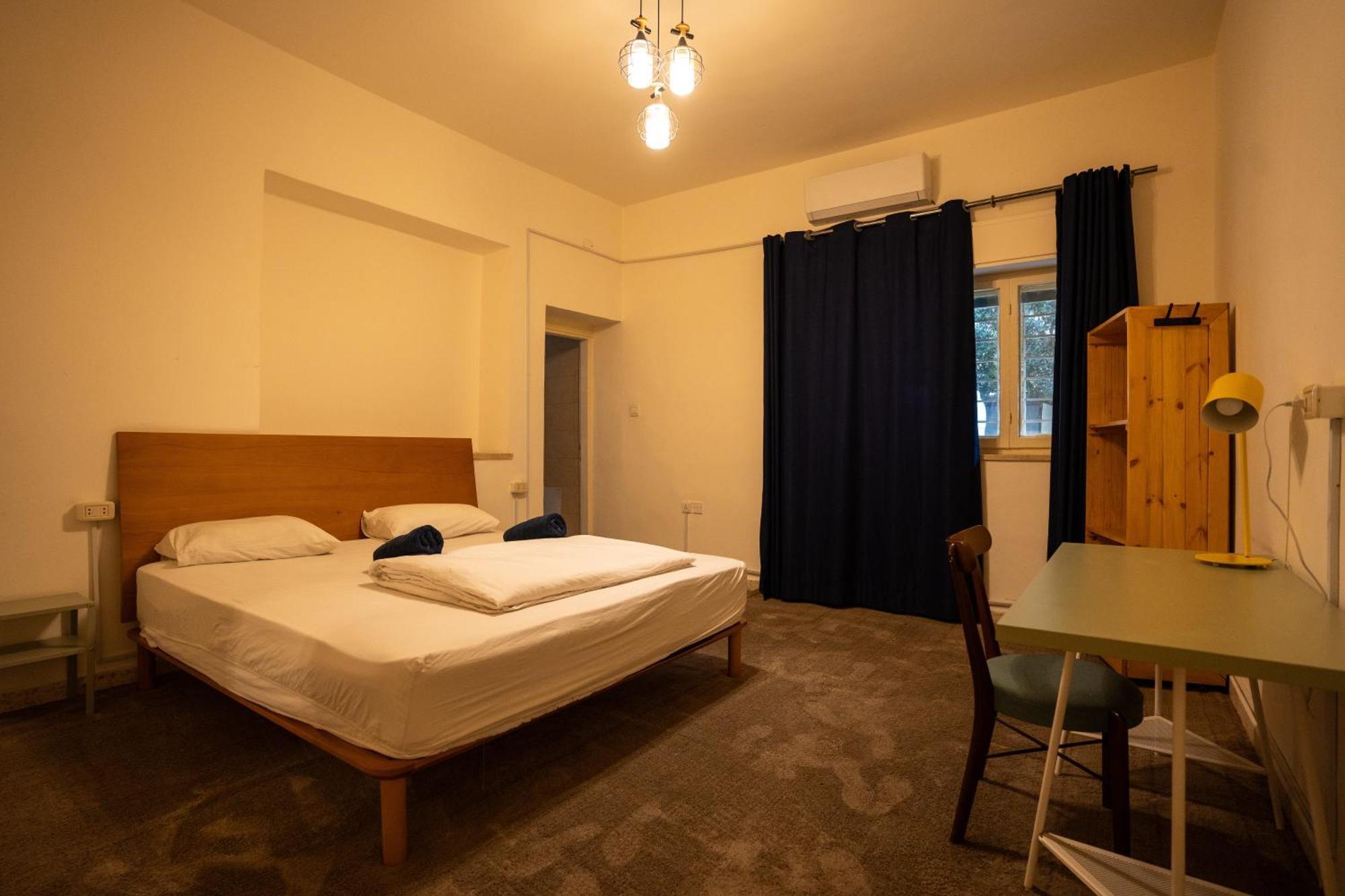 Battuta Hostel Амман Номер фото