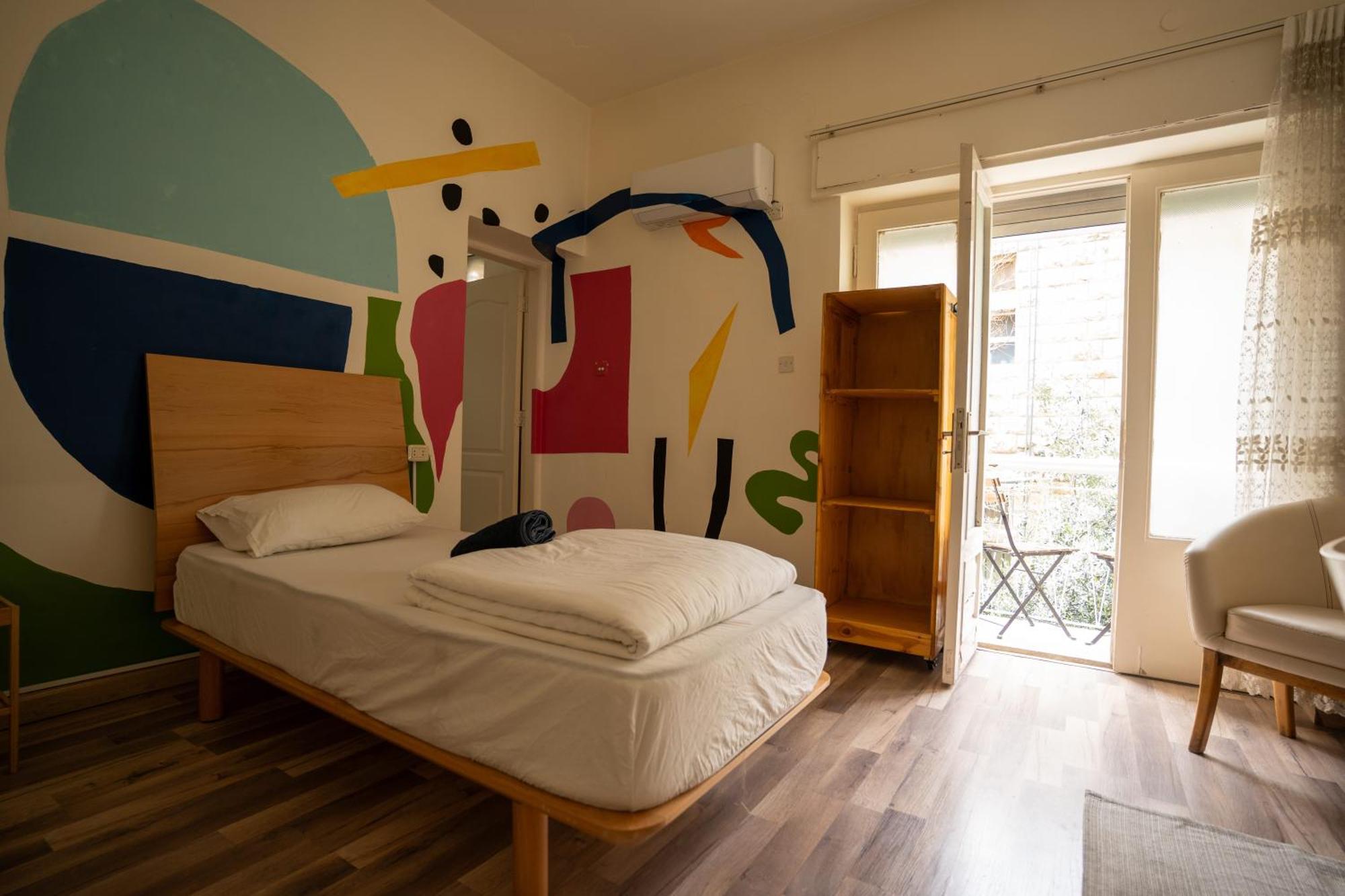 Battuta Hostel Амман Номер фото