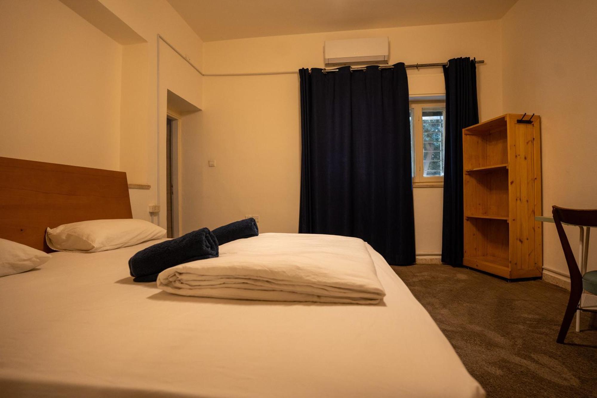 Battuta Hostel Амман Номер фото
